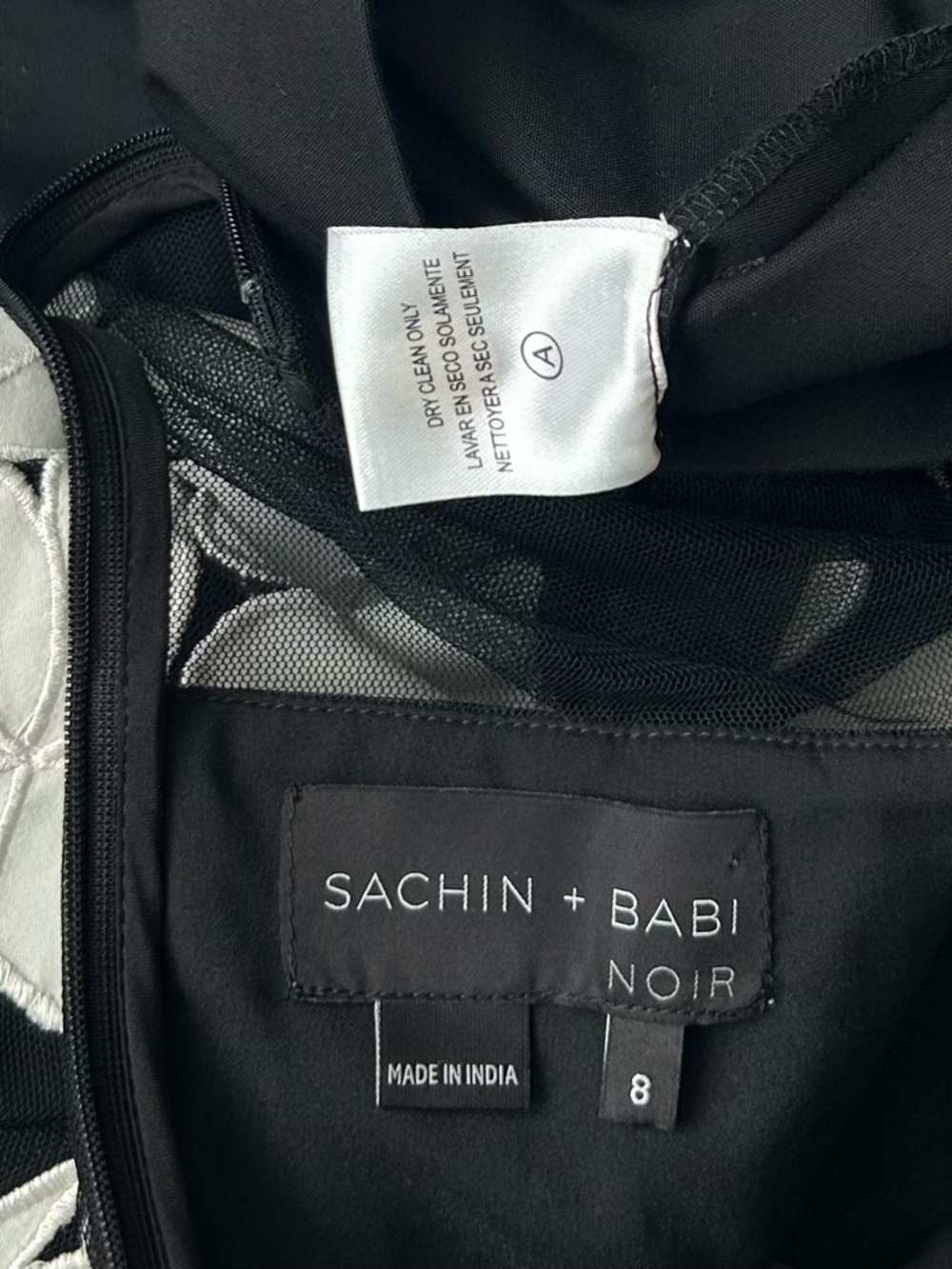 Sachin + Babi Black and White Floral Embroidered Sheath Cocktail Dress Size 8 - Picture 10 of 10